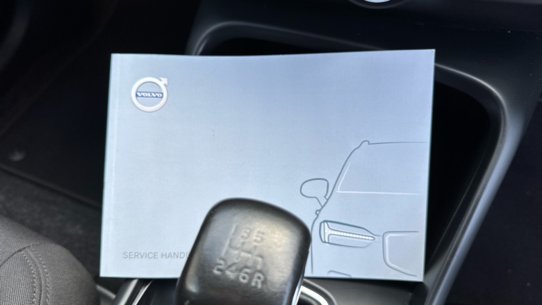 Volvo Xc40 1.5 T3 [163] Momentum 5dr Petrol Estate